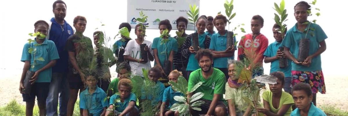 Victory Hope School Pikininis Participated in Tree Planting along Blacksand Coast